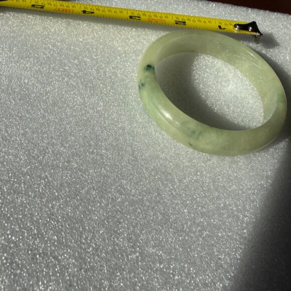Jade Bangle Bracelet - Picture 3 of 4